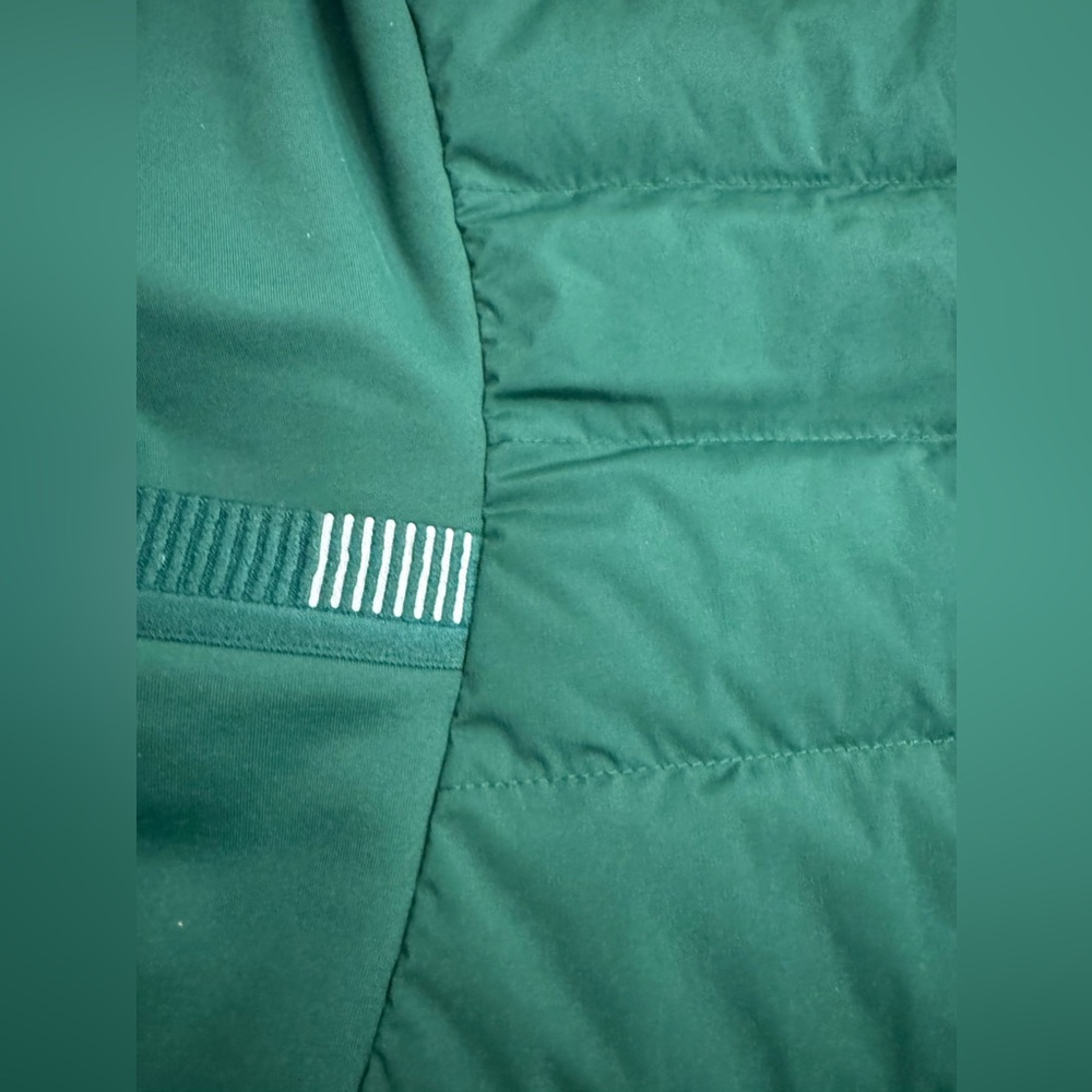 EUC! Lululemon Down For It All Vest, sz 2 - Picture 13 of 16